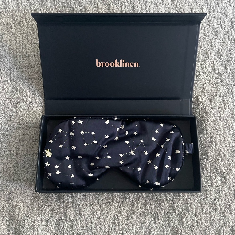 Brooklinen Mulberry Silk Eyemask in "Celestial"